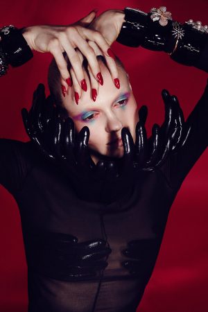 guy bourdin inspired red glossy manicure nails 1