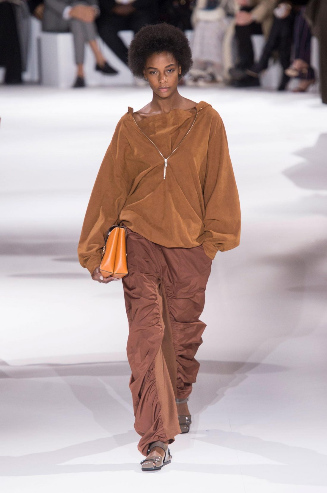 defile stella mccartney printemps ete 2017 paris look 10