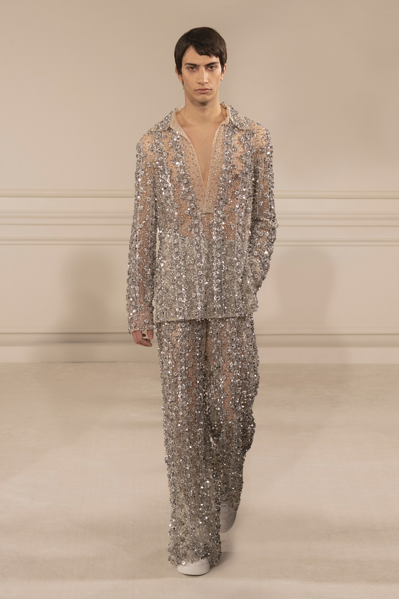 00046 Valentino Couture Spring 22 Paris credit brand