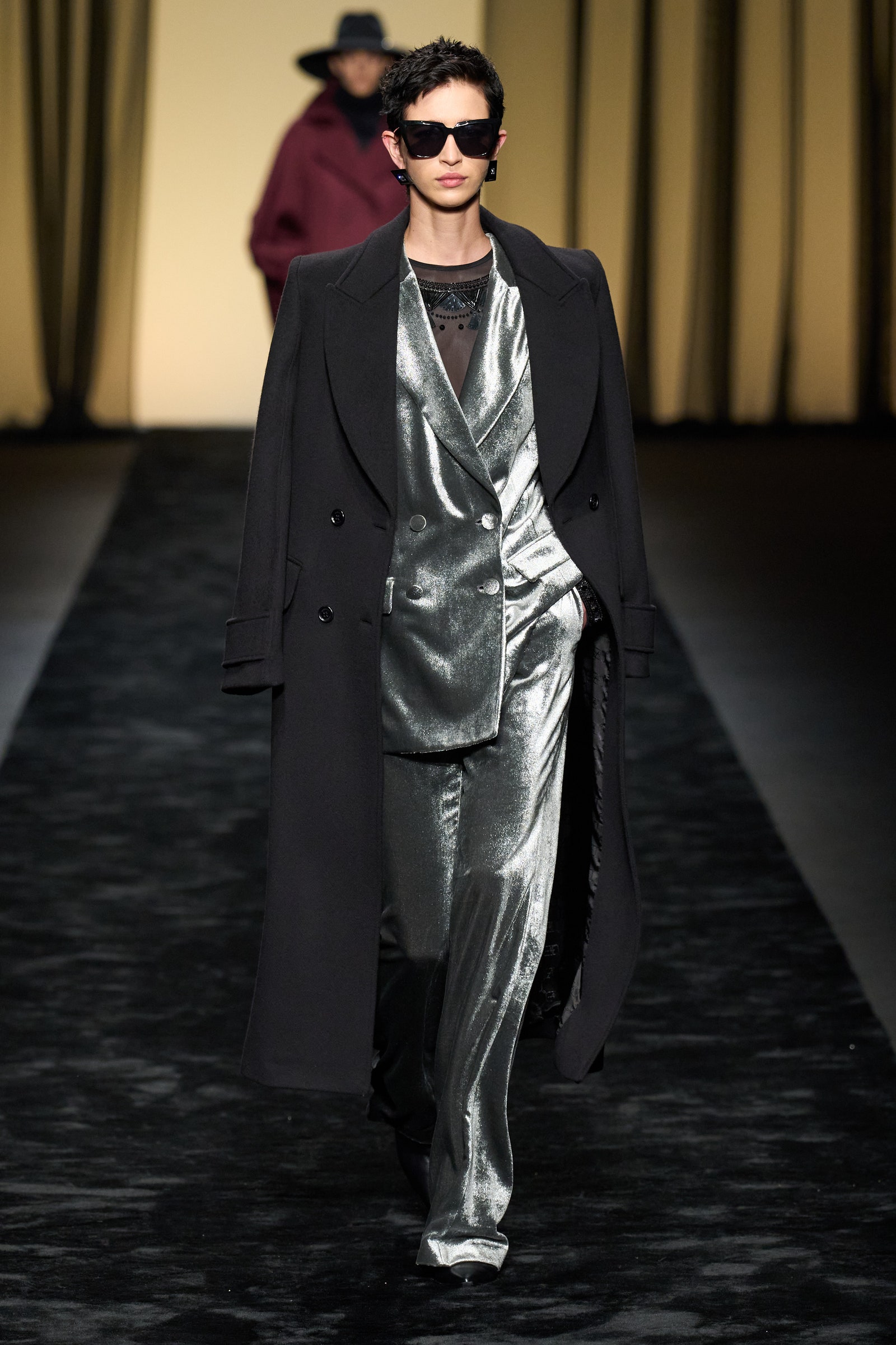 00010 alberta ferretti fall 2023 ready to wear credit gorunway
