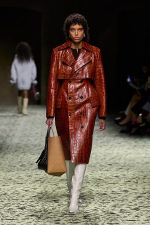 00010 bottega veneta fall 2023 ready to wear credit gorunway