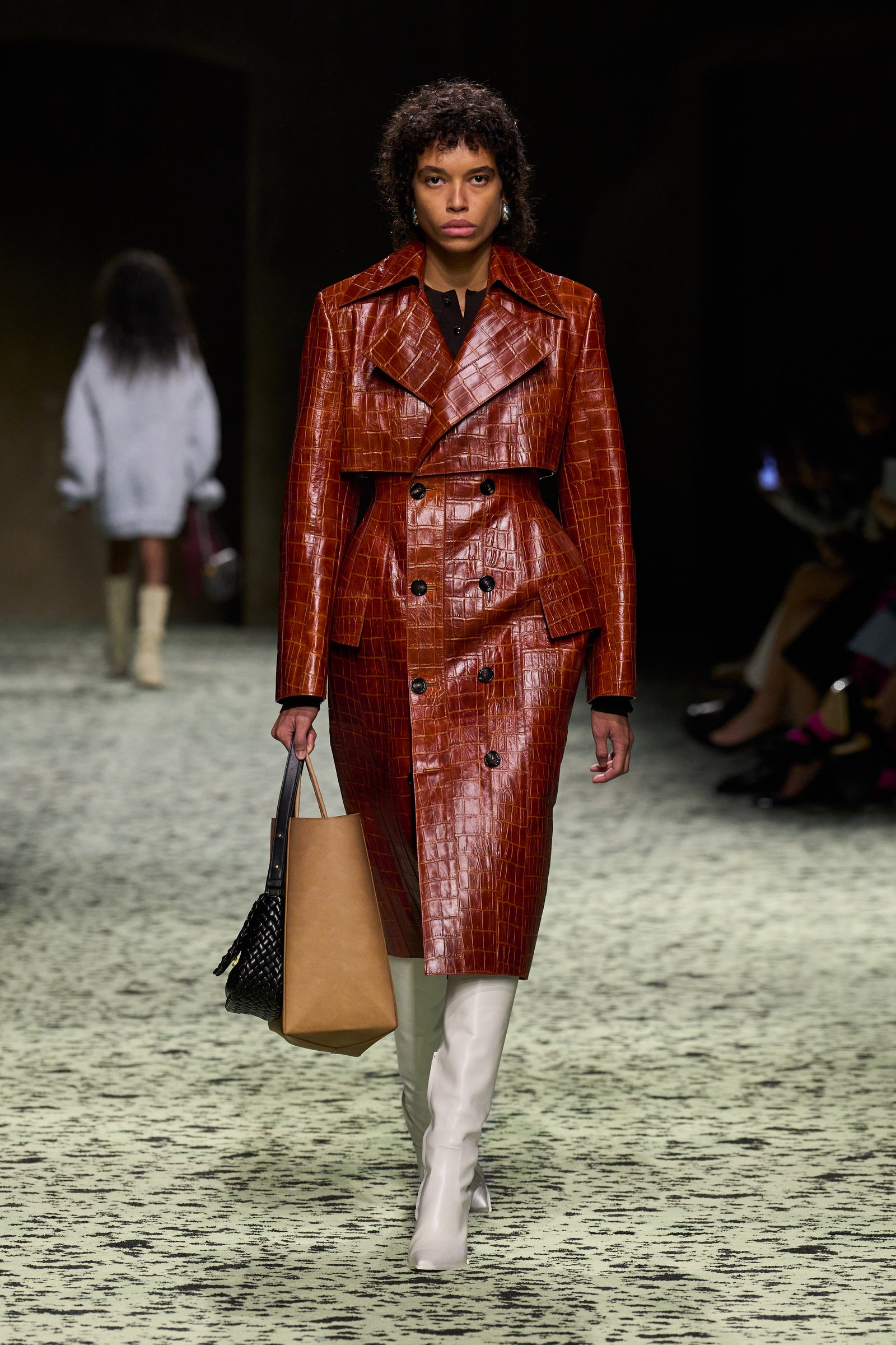 00010 bottega veneta fall 2023 ready to wear credit gorunway
