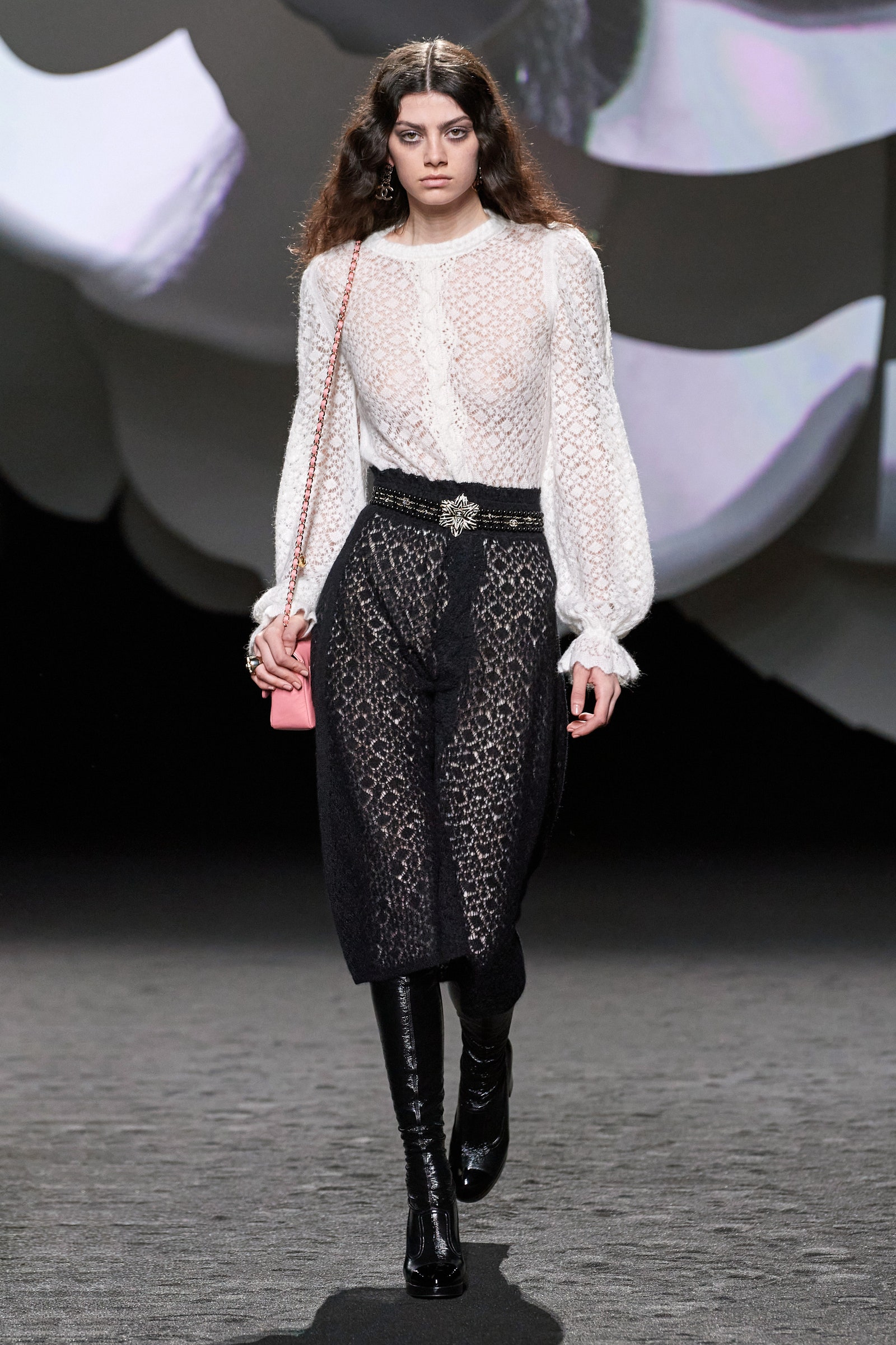 00054 chanel fall 2023 ready to wear credit gorunway